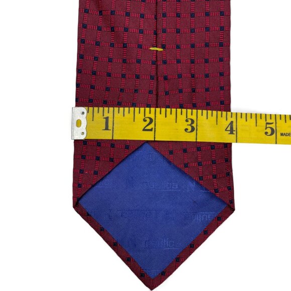 Nautica Silk Tie Burgundy Red Blue Geometric Cubes - Picture 5 of 6